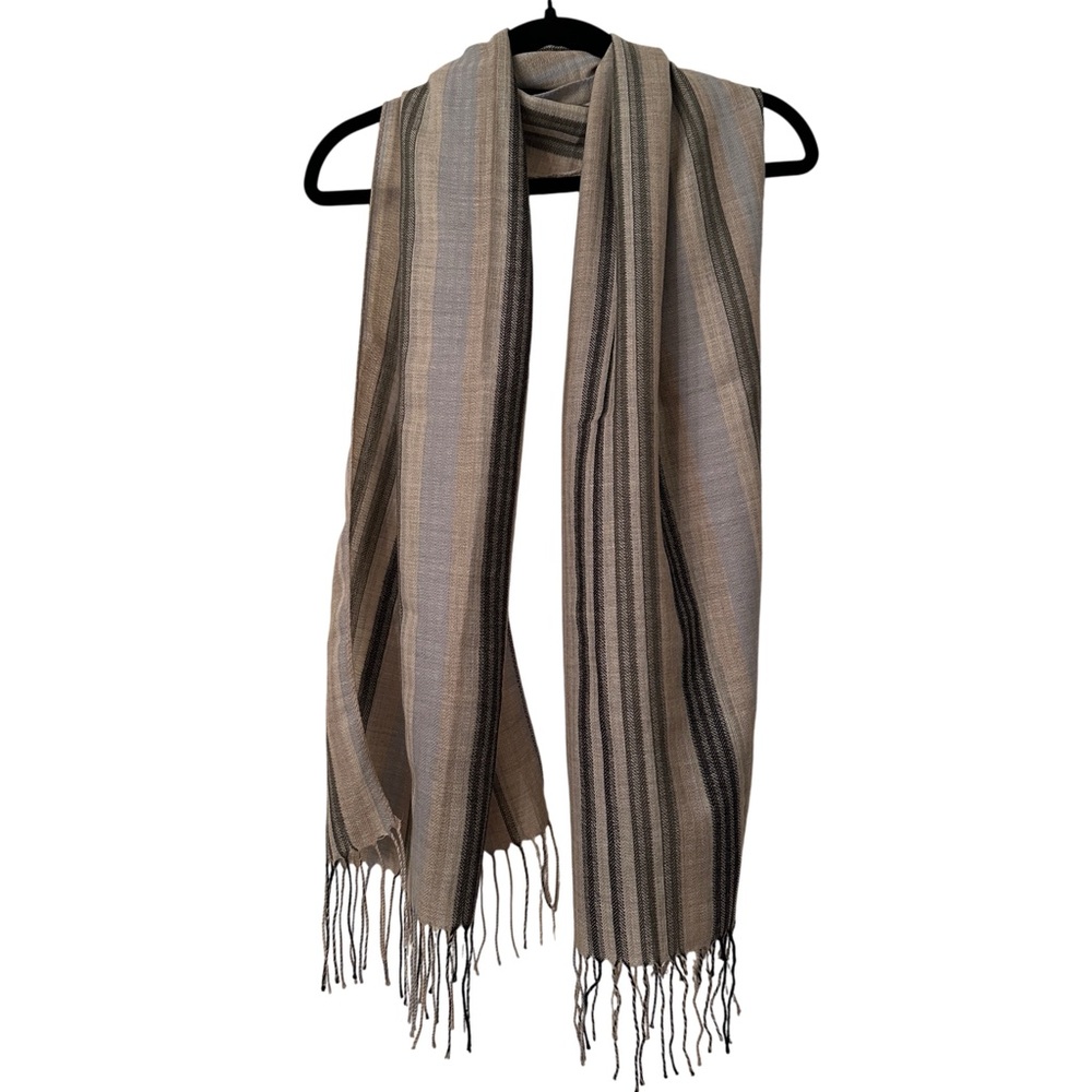 NWT blue and grey cashmere scarf
